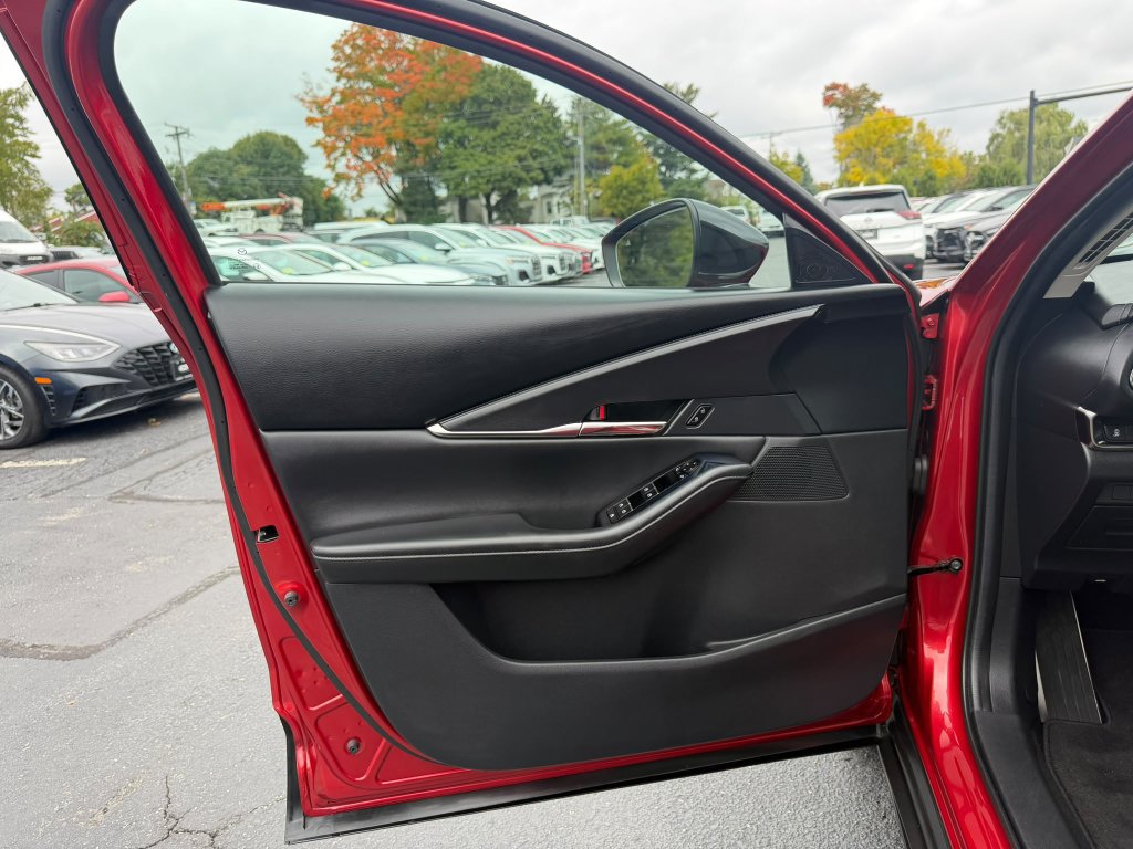 Used 2022 MAZDA CX-30 AWD 2.5 Turbo S image 12