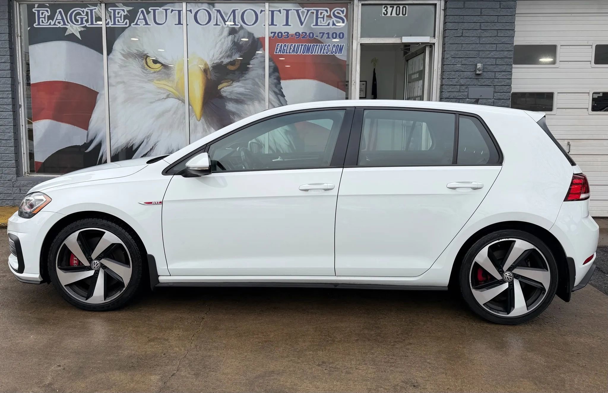 Used 2019 Volkswagen GTI SE w/ SE Experience Package FWD image 6