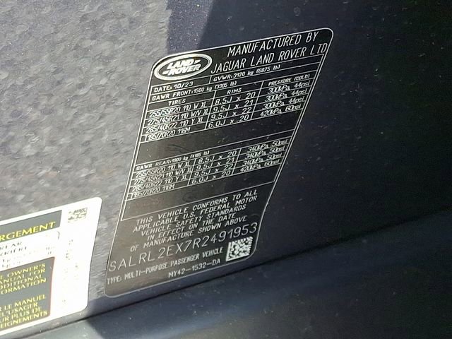 Used 2024 Land Rover Discovery Dynamic SE image 31