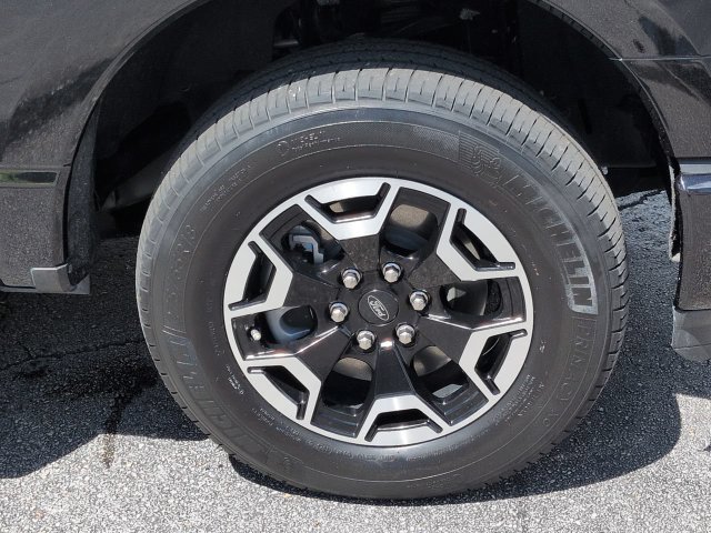 Used 2023 Ford F150 Lightning XLT AWD/4WD image 11