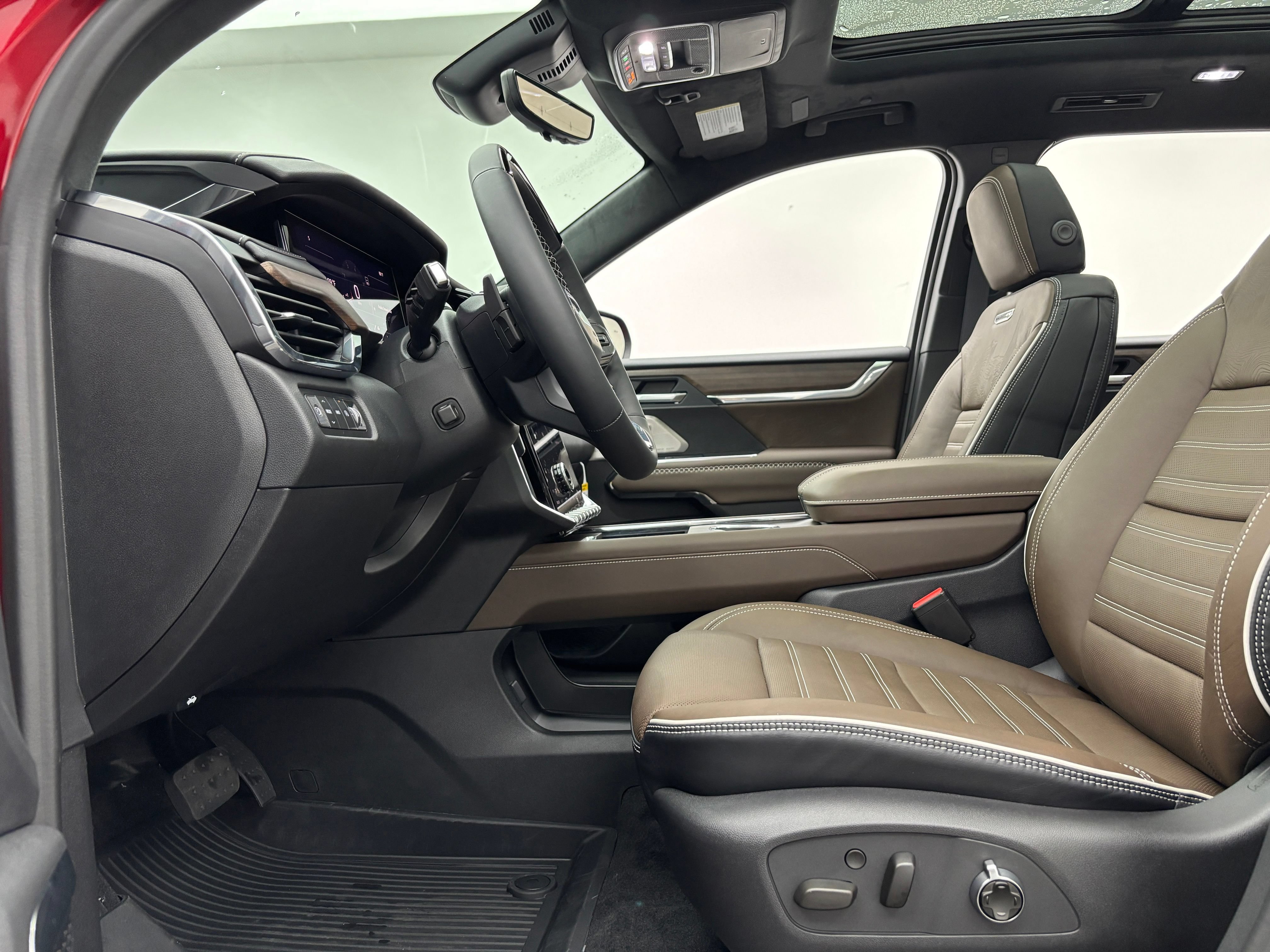 New 2027 GMC Acadia Denali Ultimate w/ LPO, Floor Liner Package AWD/4WD image 21