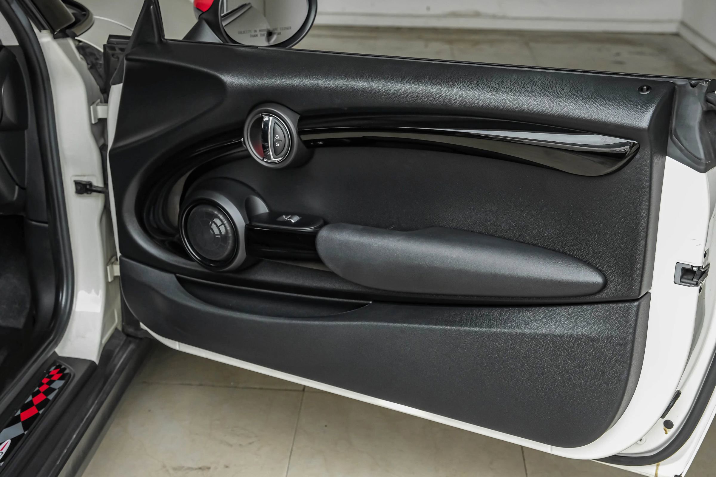 Used 2019 MINI Cooper S w/ Premium Package image 38