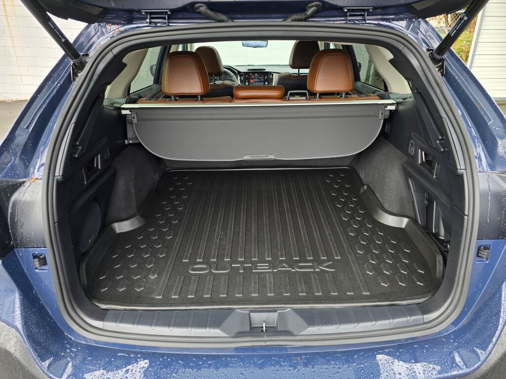 Certified 2025 Subaru Outback Touring AWD/4WD image 16