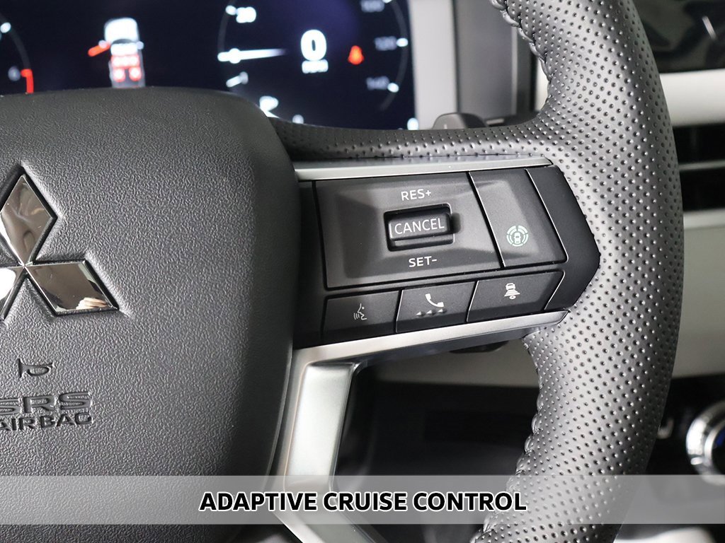 New 2025 Mitsubishi Outlander SE image 6