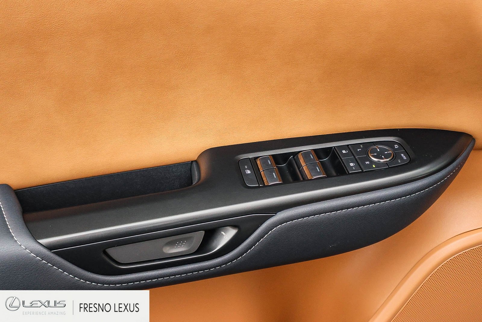 Used 2025 Lexus RZ 300e image 23