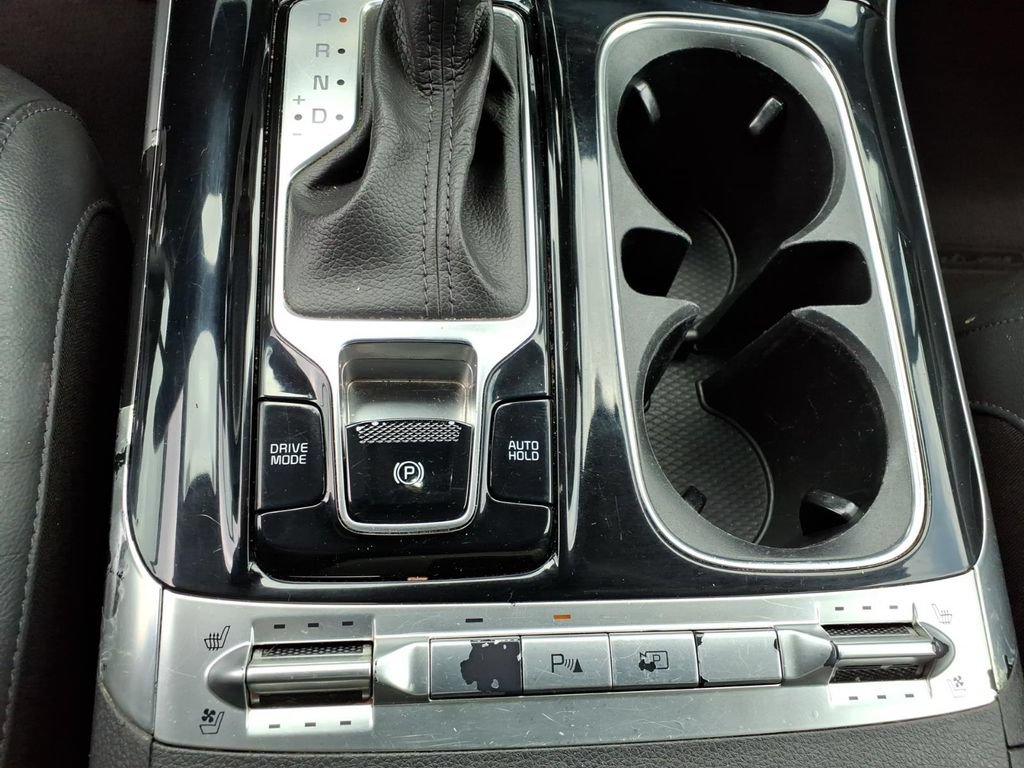 Used 2022 Kia Carnival SX Prestige FWD image 30