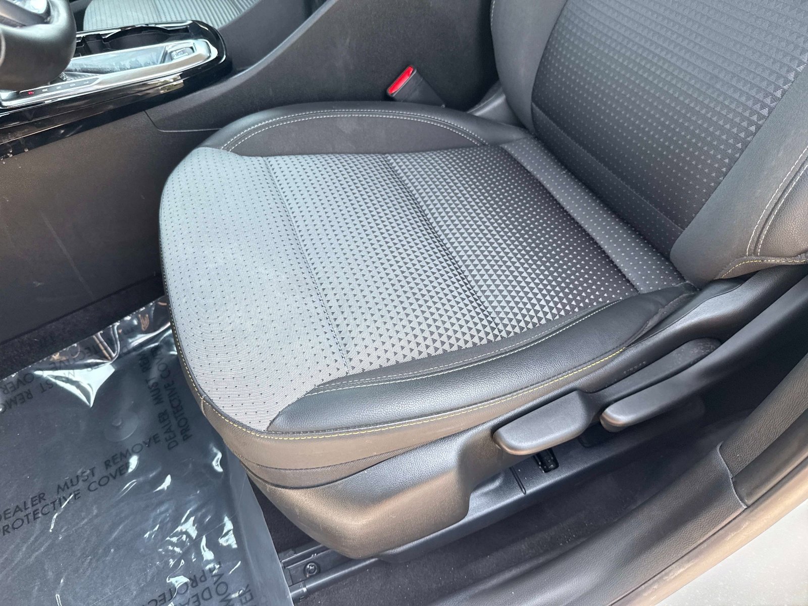 Used 2024 Chevrolet Trax LT w/ Driver Confidence Package image 18