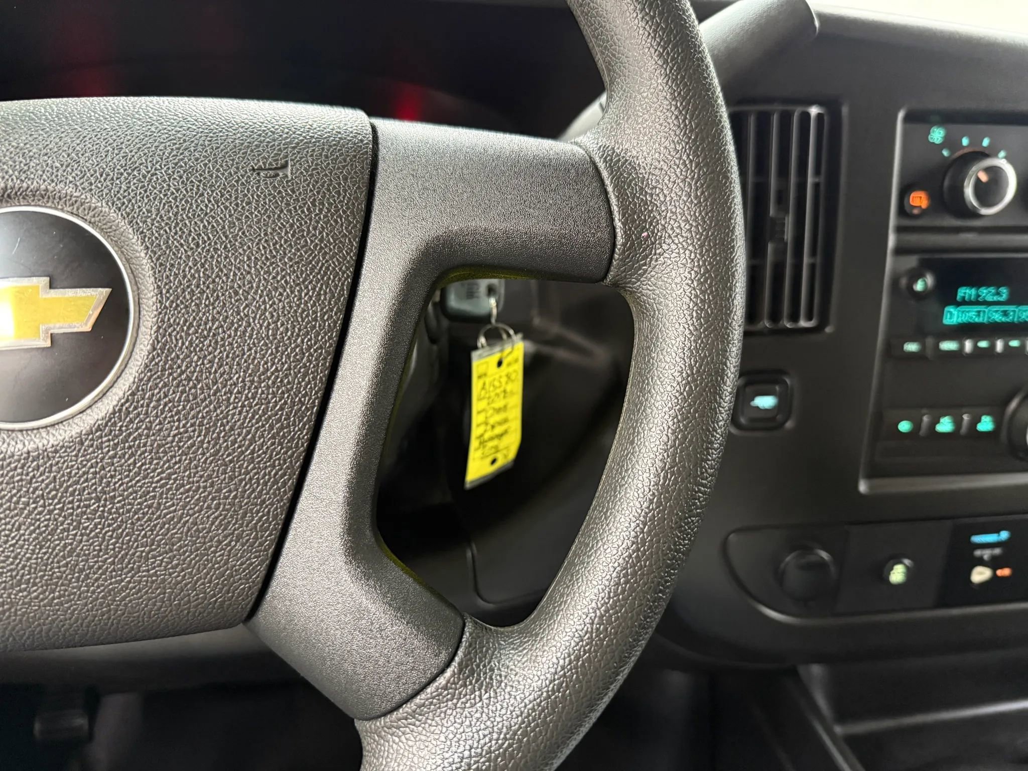 Used 2018 Chevrolet Express 2500 LS w/ Driver Convenience Package RWD image 27