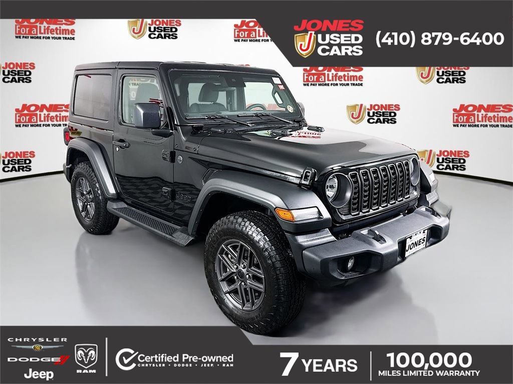 Used 2025 Jeep Wrangler Sport image 1