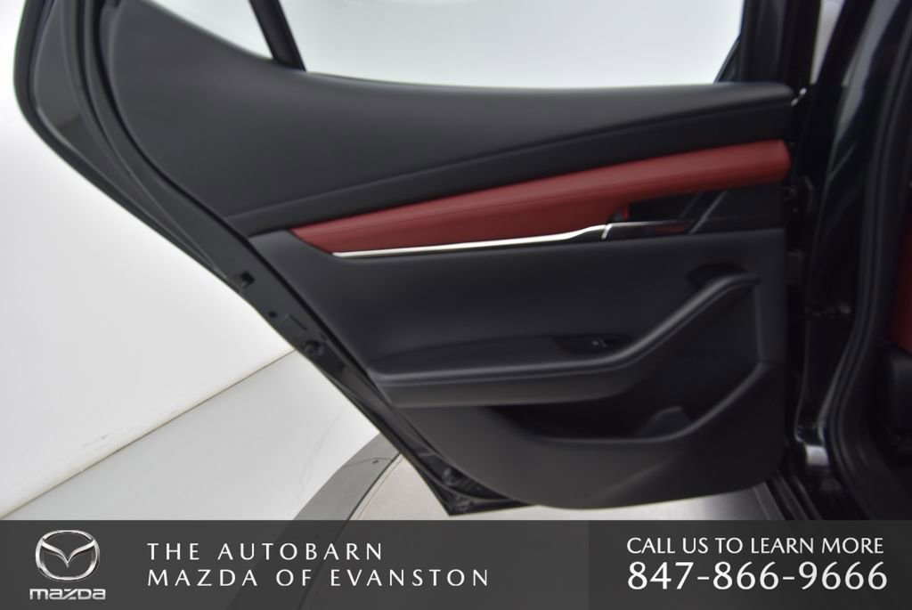 Certified 2025 MAZDA MAZDA3 Hatchback w/Premium Plus Pkg image 33