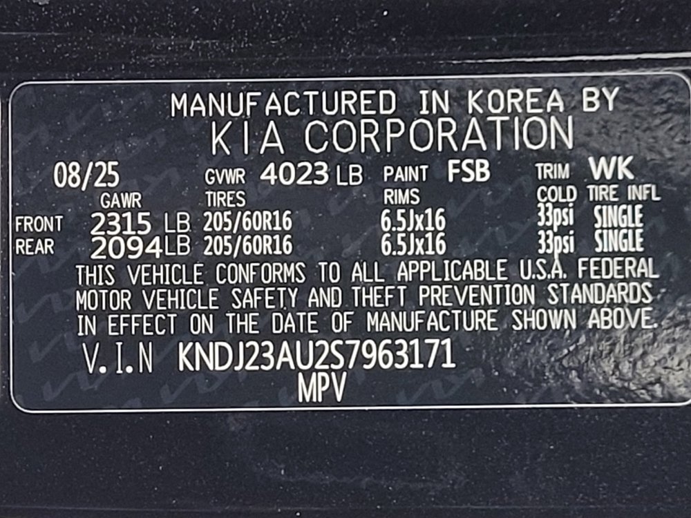 Used 2025 Kia Soul LX FWD image 33
