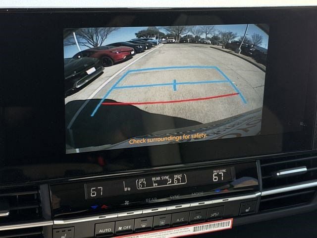 New 2026 Toyota Sienna XLE FWD image 17