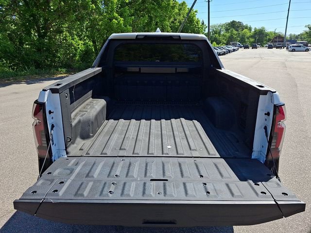 Used 2024 Chevrolet Silverado EV RST AWD/4WD image 32