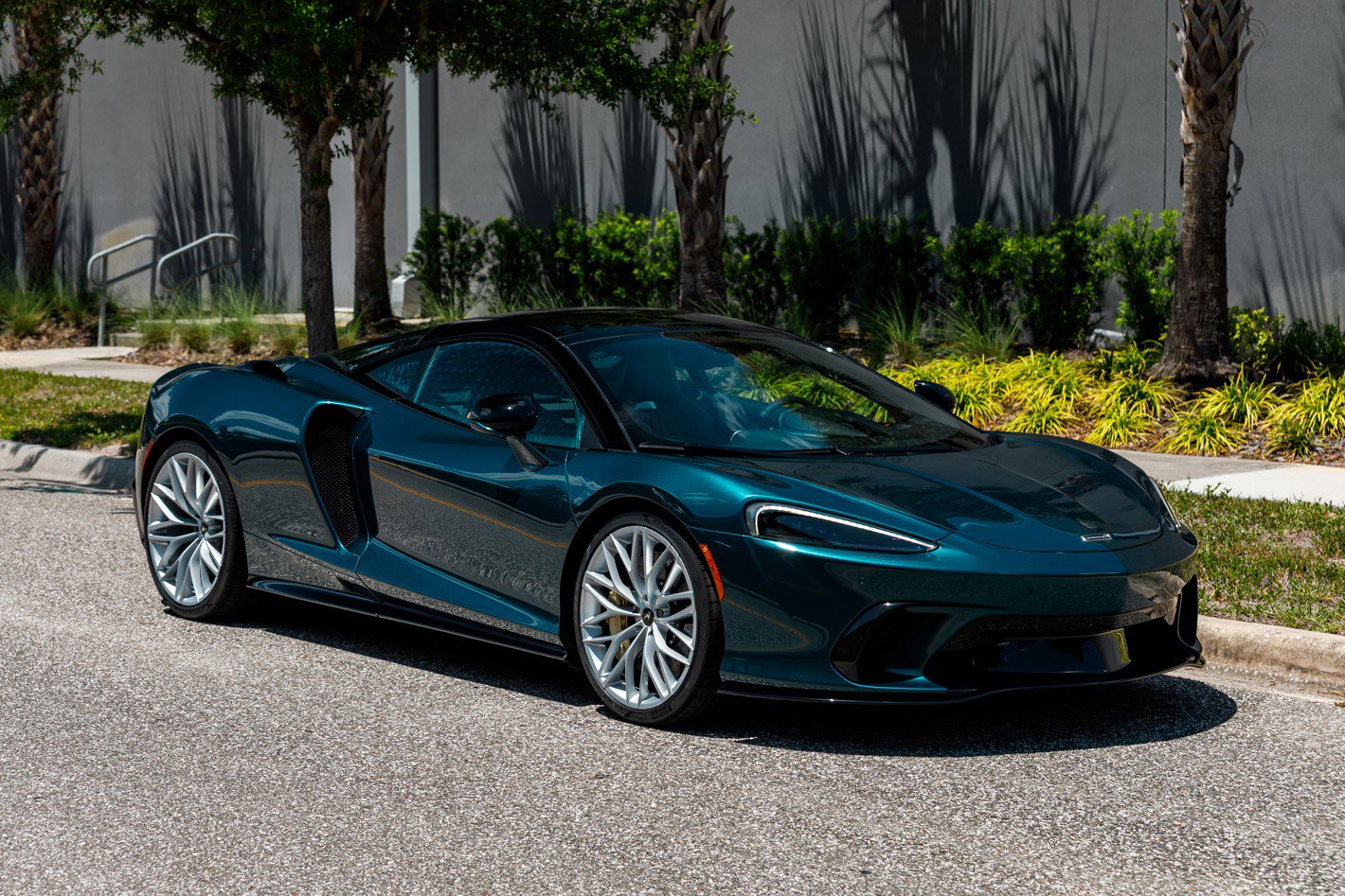 New 2026 McLaren GTS RWD image 1