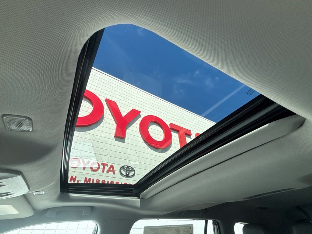 New 2026 Toyota Highlander XLE AWD/4WD image 19