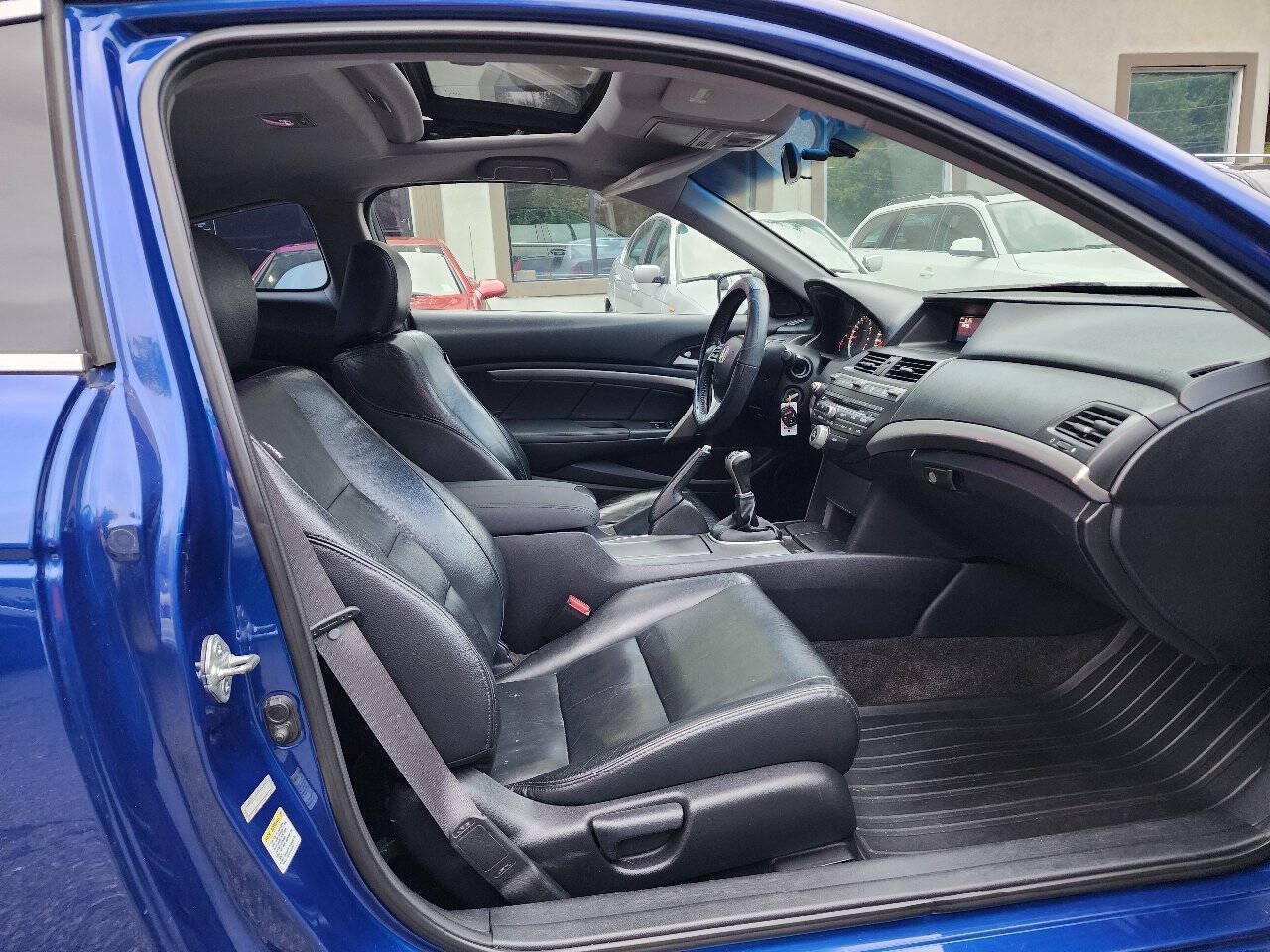 Used 2011 Honda Accord EX-L image 10