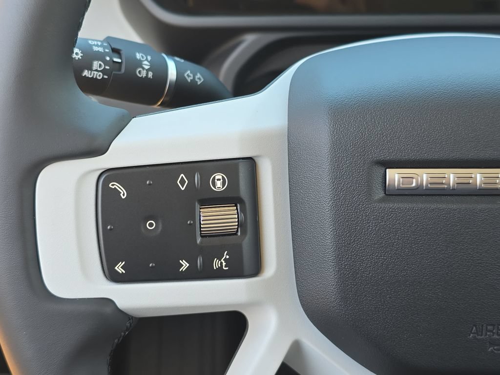 New 2026 Land Rover Defender 110 S AWD/4WD image 17