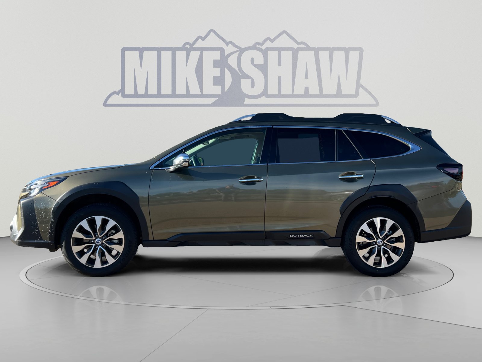 Used 2024 Subaru Outback Touring XT AWD/4WD image 2