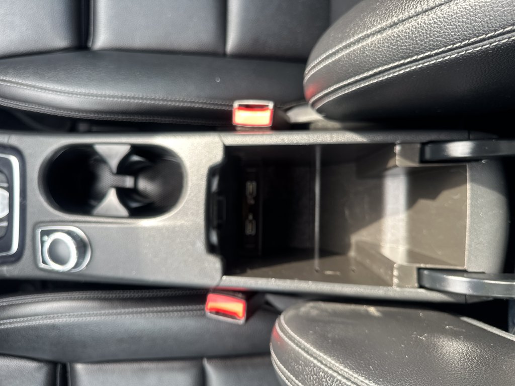 Used 2019 Mercedes-Benz CLA 250 4MATIC image 37