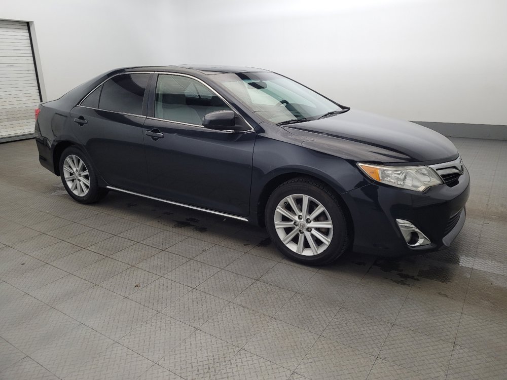 Used 2014 Toyota Camry XLE image 11