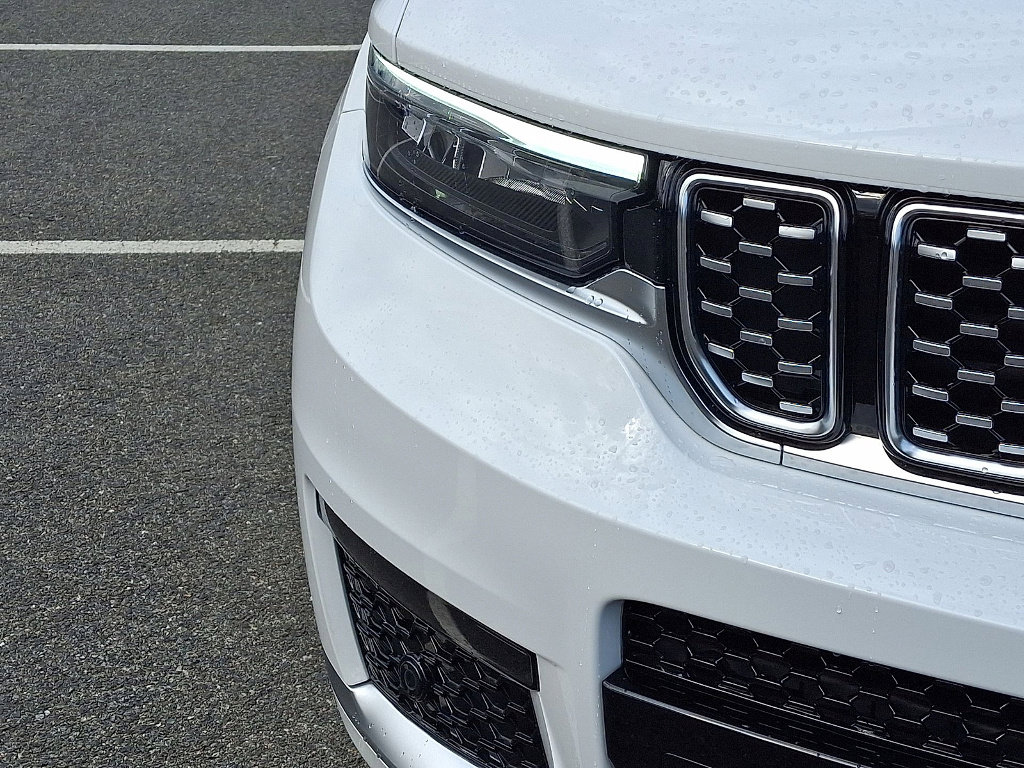 Certified 2025 Jeep Grand Cherokee L Summit AWD/4WD image 28