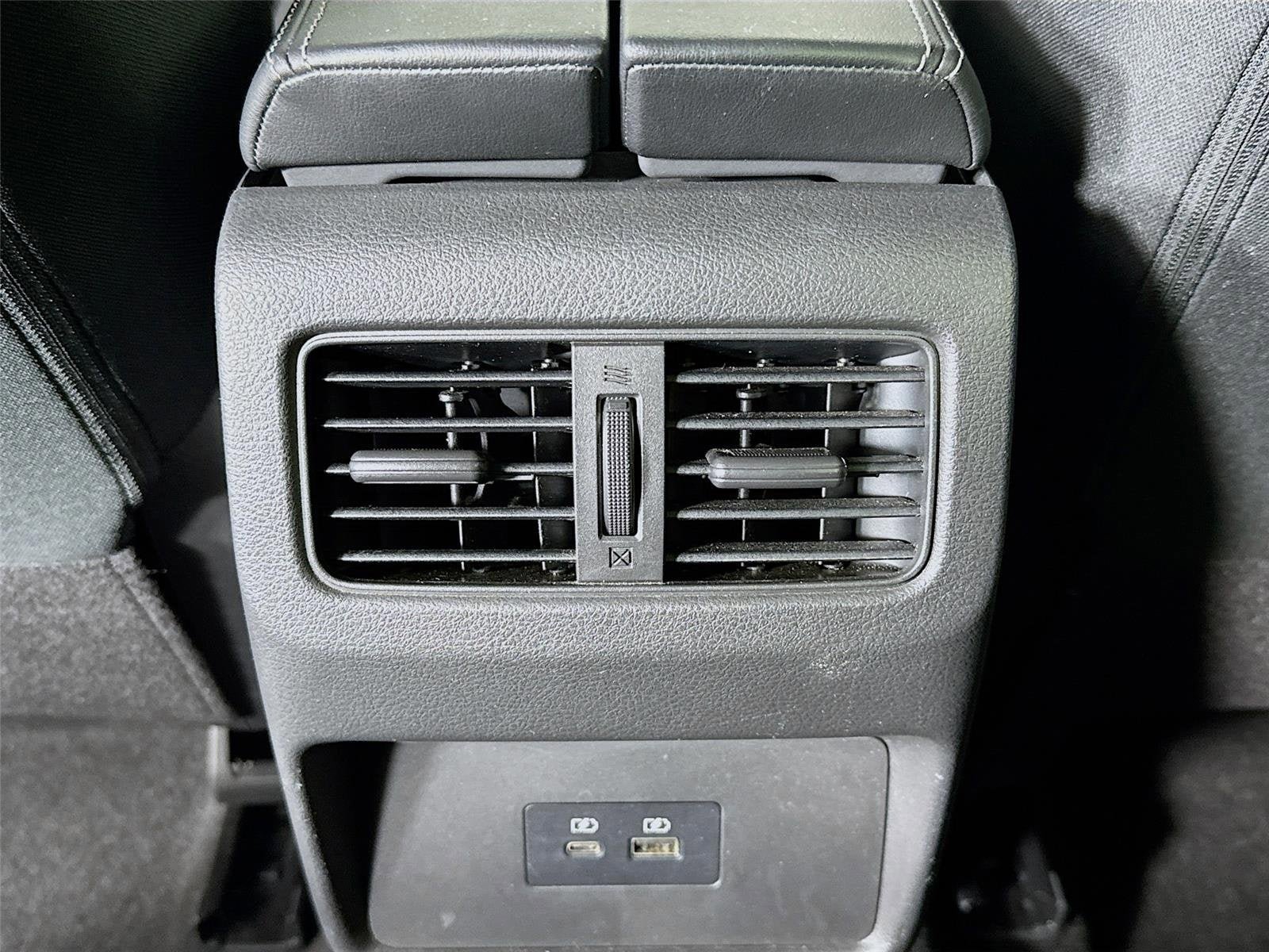 Certified 2023 Nissan Rogue SV FWD image 23