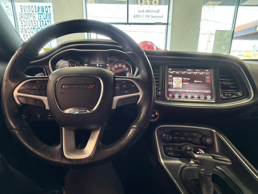 Used 2017 Dodge Challenger GT w/ Driver Convenience Group image 40