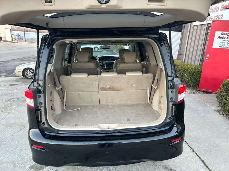 Used 2015 Nissan Quest Platinum image 8