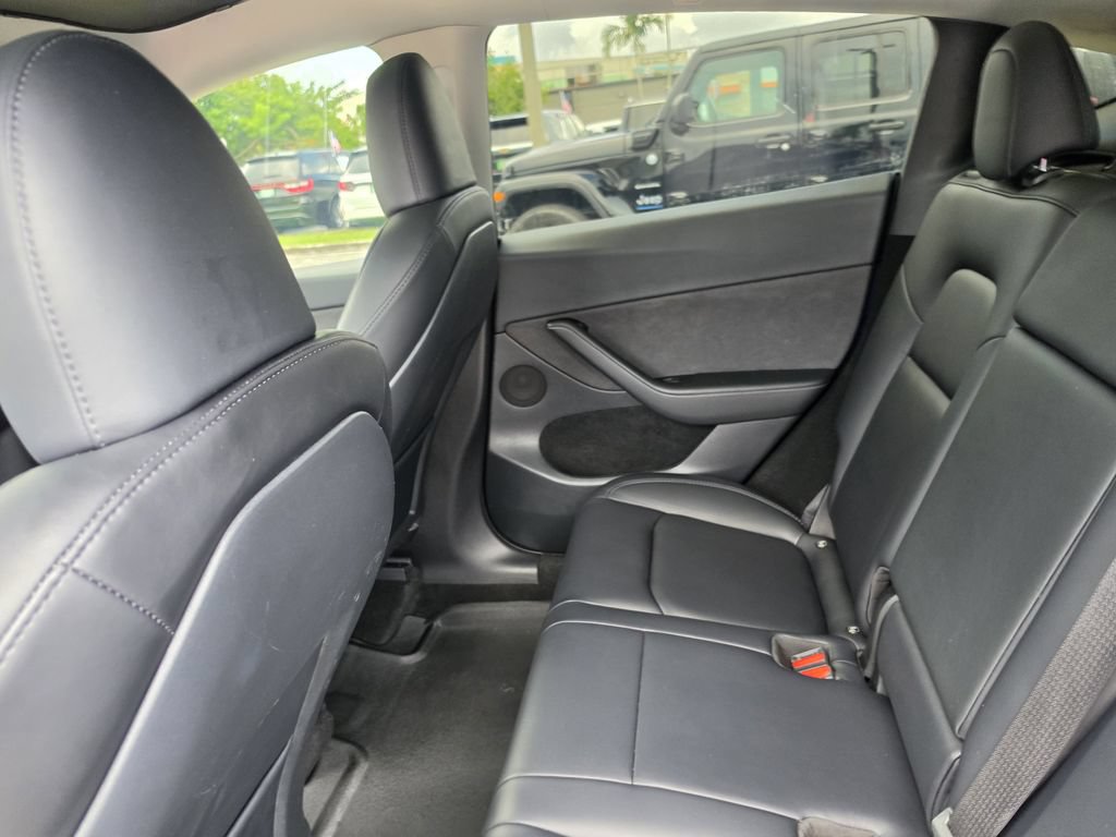 Used 2023 Tesla Model Y Long Range AWD/4WD image 15