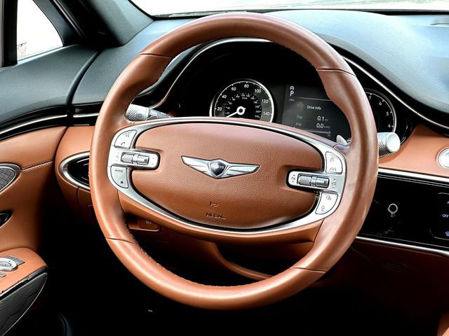 Used 2022 Genesis GV70 2.5T w/ Advanced Package image 31