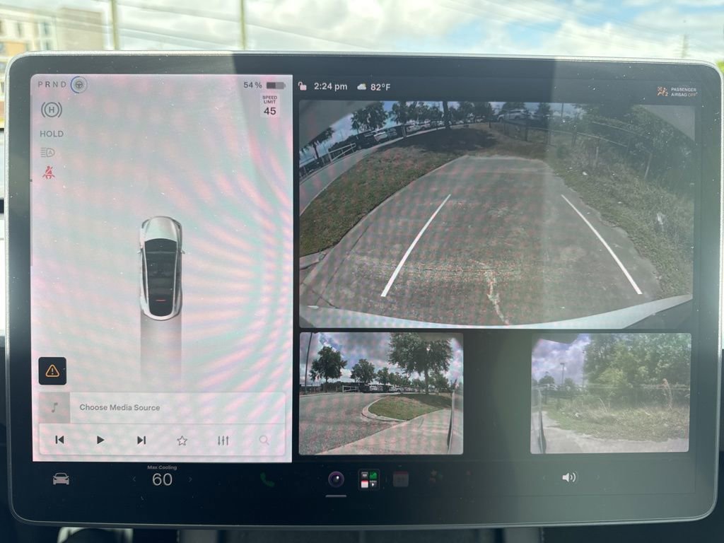 Used 2021 Tesla Model Y Performance AWD/4WD image 26