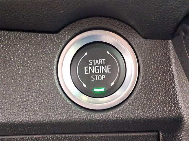 Certified 2025 Chevrolet Traverse LT image 21