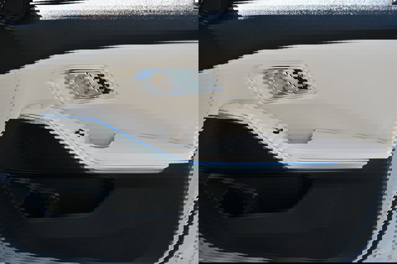 Used 2019 BMW 330i Sedan image 18