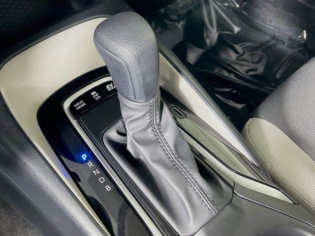 Used 2025 Toyota Corolla LE image 23