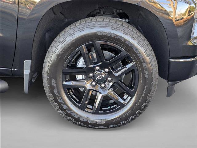 Used 2026 Chevrolet Silverado 1500 Custom w/ Turbomax Blackout Package image 21