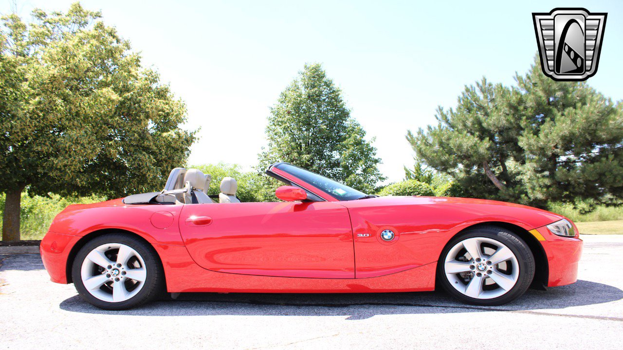 Used 2007 BMW Z4 3.0i image 5