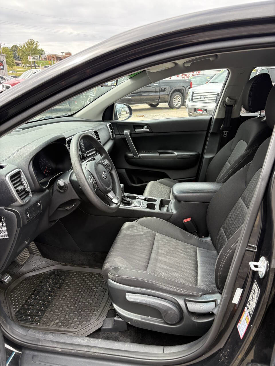 Used 2019 Kia Sportage LX image 6