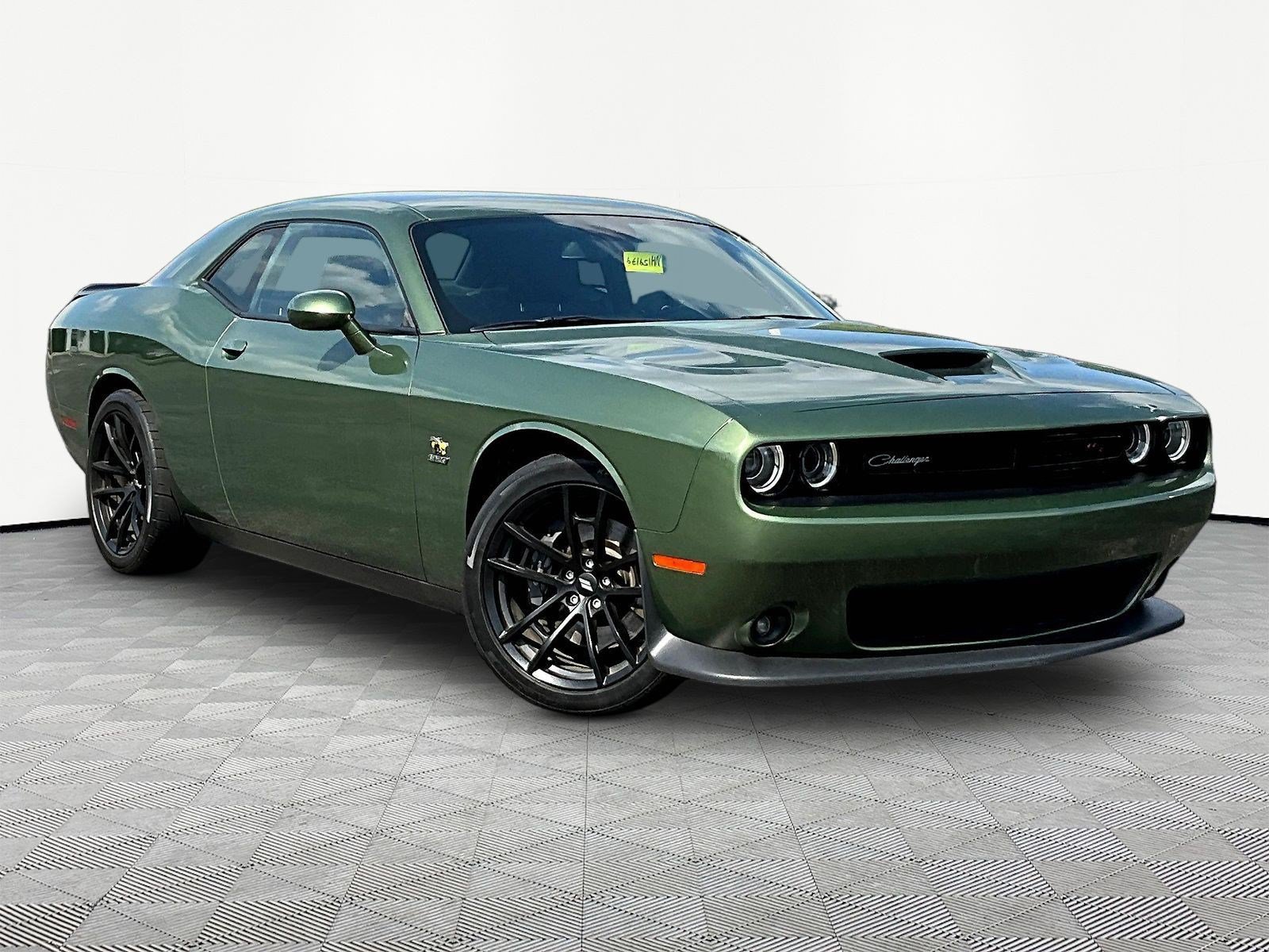 Used 2022 Dodge Challenger R/T Scat Pack RWD image 3
