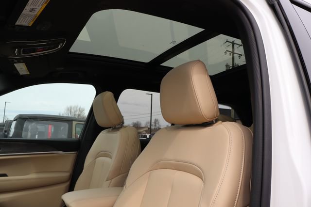 New 2026 Jeep Grand Cherokee Limited image 13