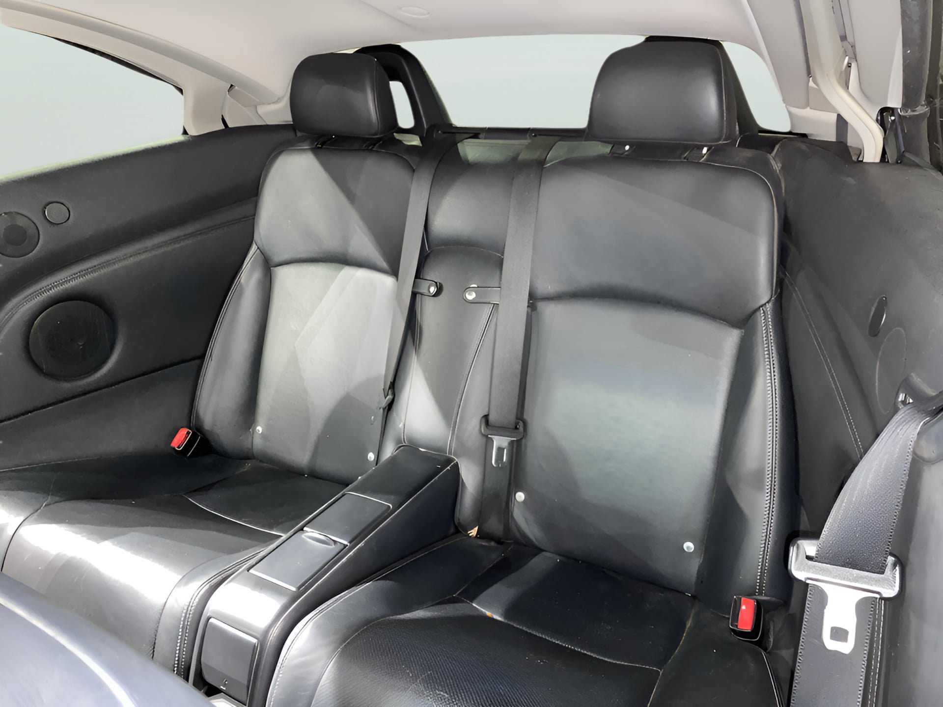 Used 2010 Lexus IS 350C RWD image 21
