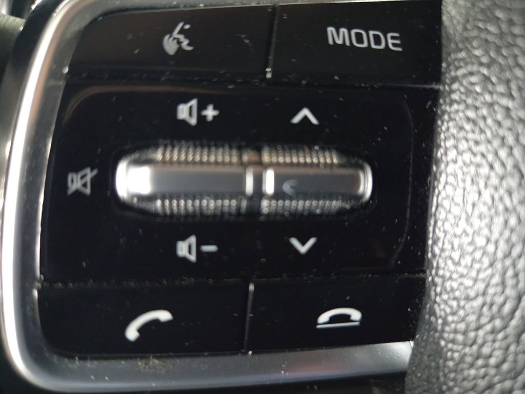 Used 2022 Kia Sorento SX image 35