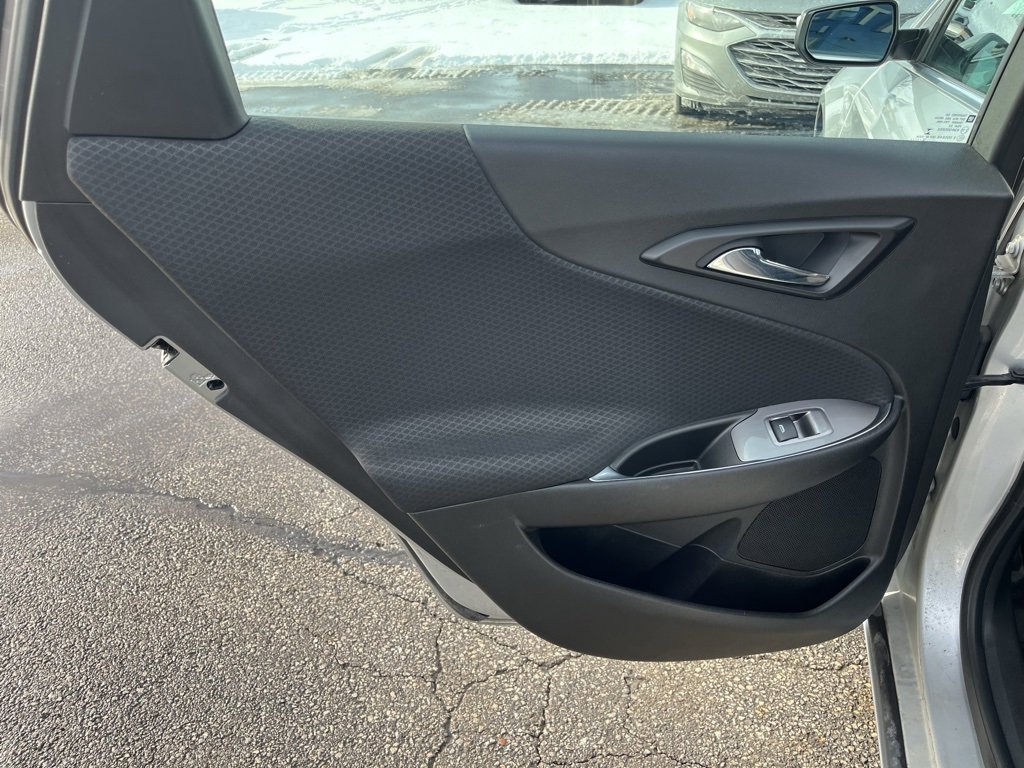 Used 2018 Chevrolet Malibu LT image 23