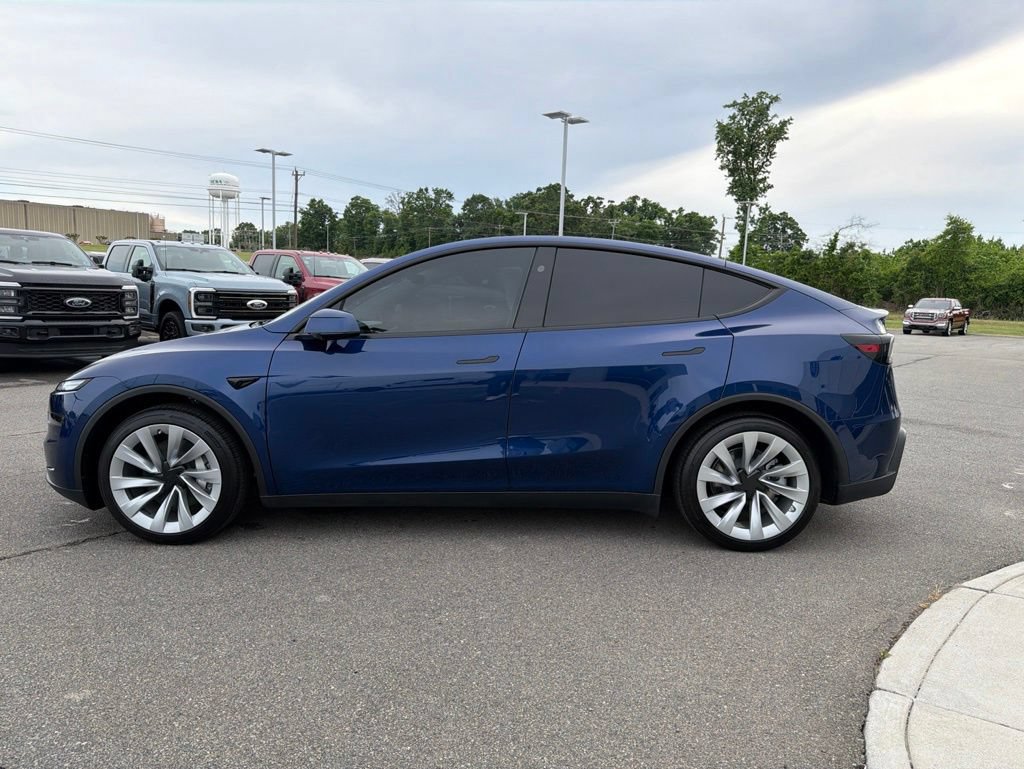 Used 2026 Tesla Model Y Long Range RWD image 7