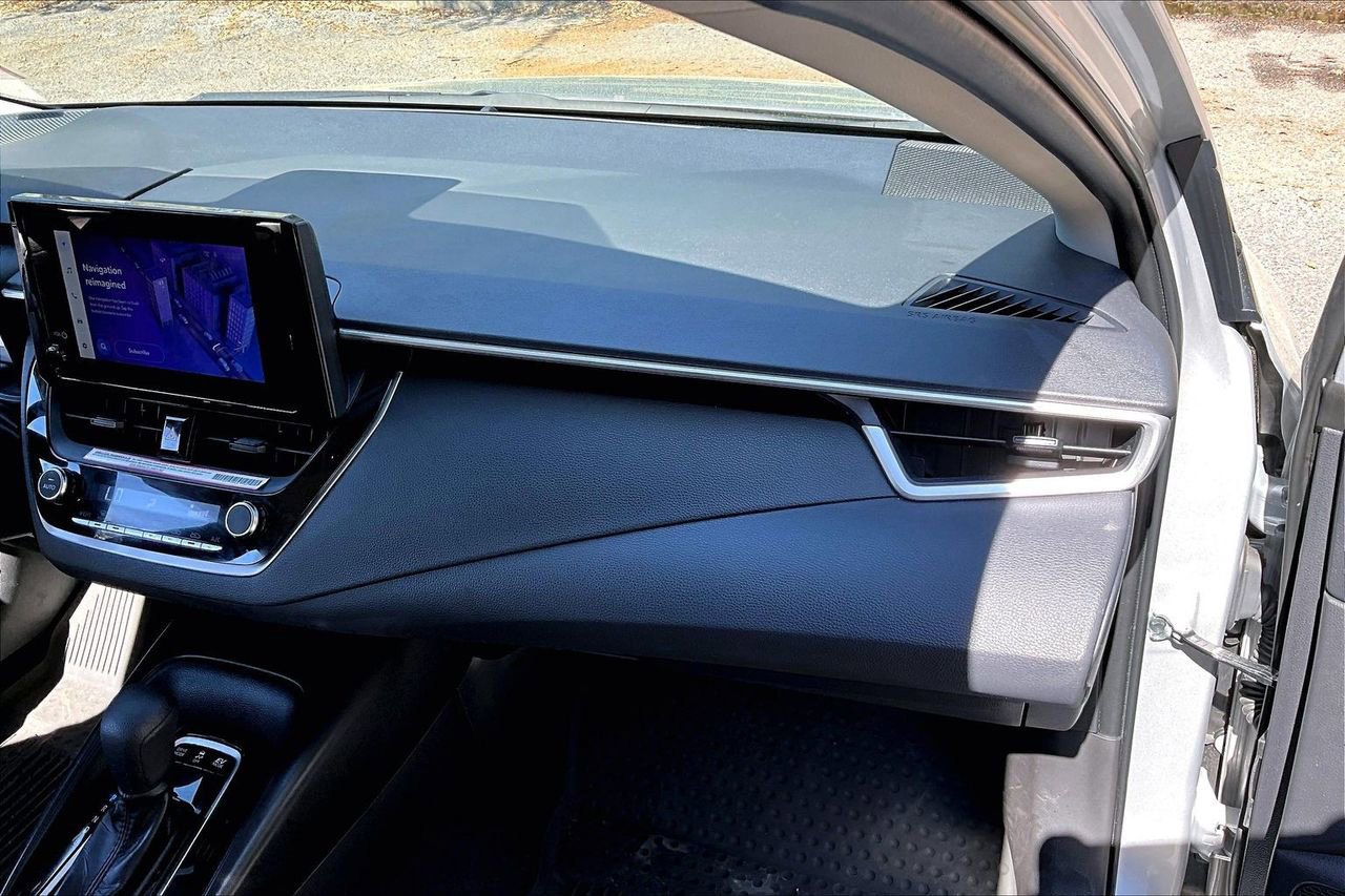 Used 2025 Toyota Corolla LE image 23