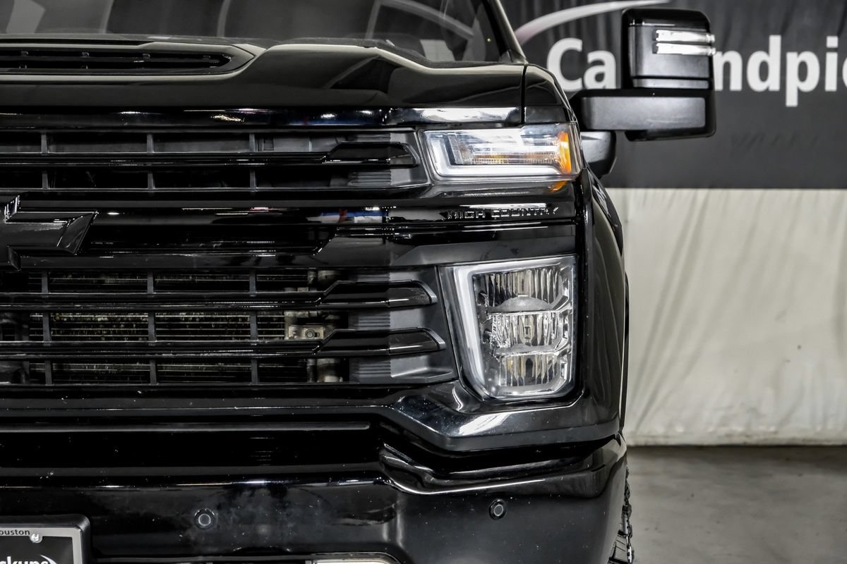 Used 2023 Chevrolet Silverado 3500 High Country w/ Technology Package AWD/4WD image 42