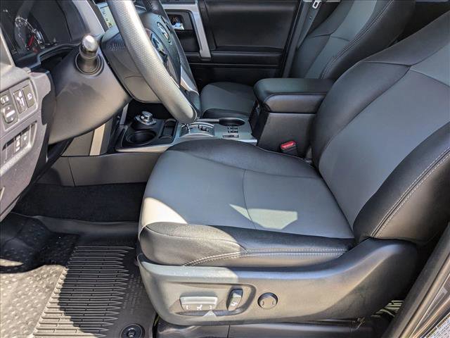 Used 2022 Toyota 4Runner SR5 Premium image 17
