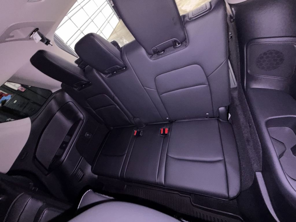 New 2026 Nissan Pathfinder Platinum image 24