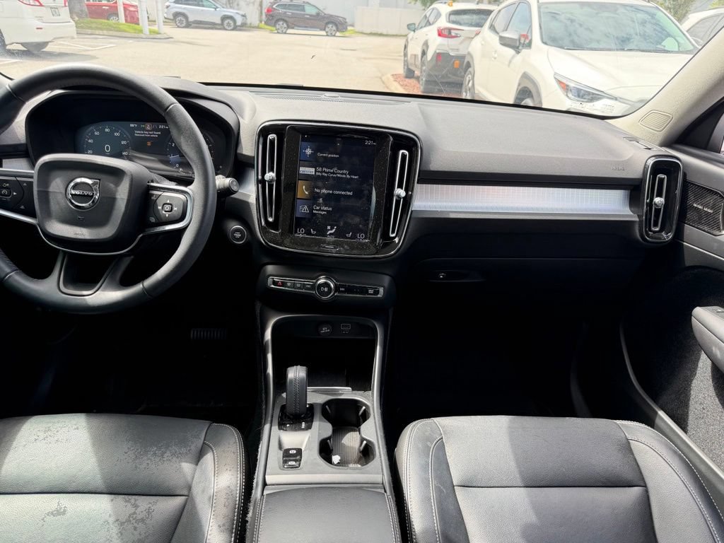 Used 2019 Volvo XC40 T5 Momentum AWD/4WD image 21