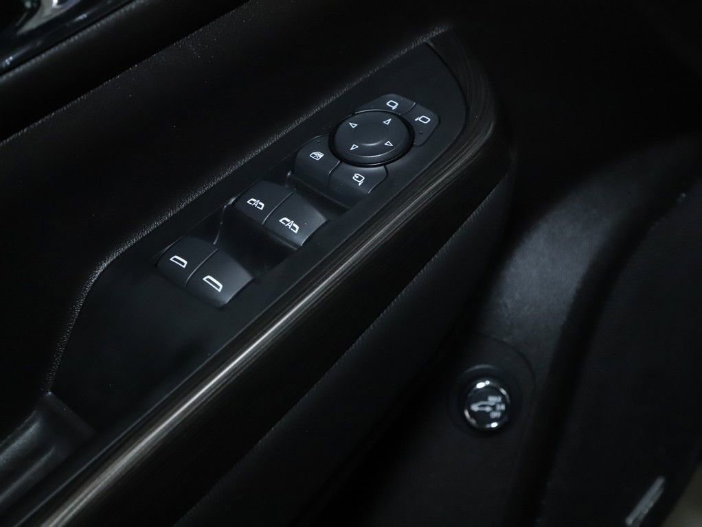 Used 2023 GMC Acadia SLT w/ Preferred Package AWD/4WD image 16