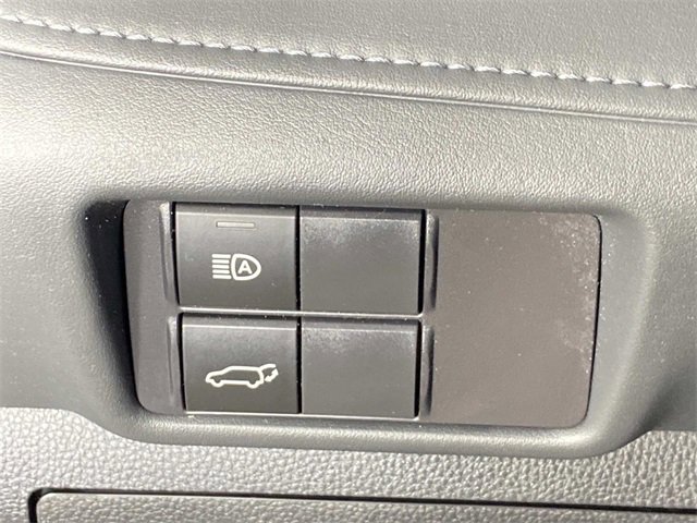 Used 2022 Toyota Highlander XLE image 16